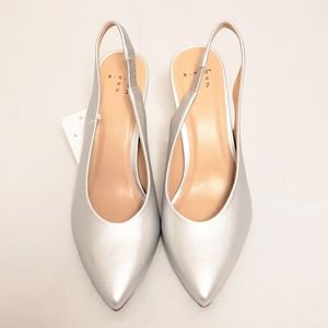 Nettie Sling Back High Vamp Heeled Pump